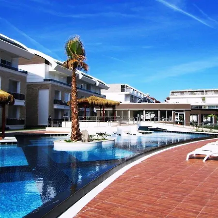 Apartman Tropical Gardens Is A 2 Bed 1st Floor Private